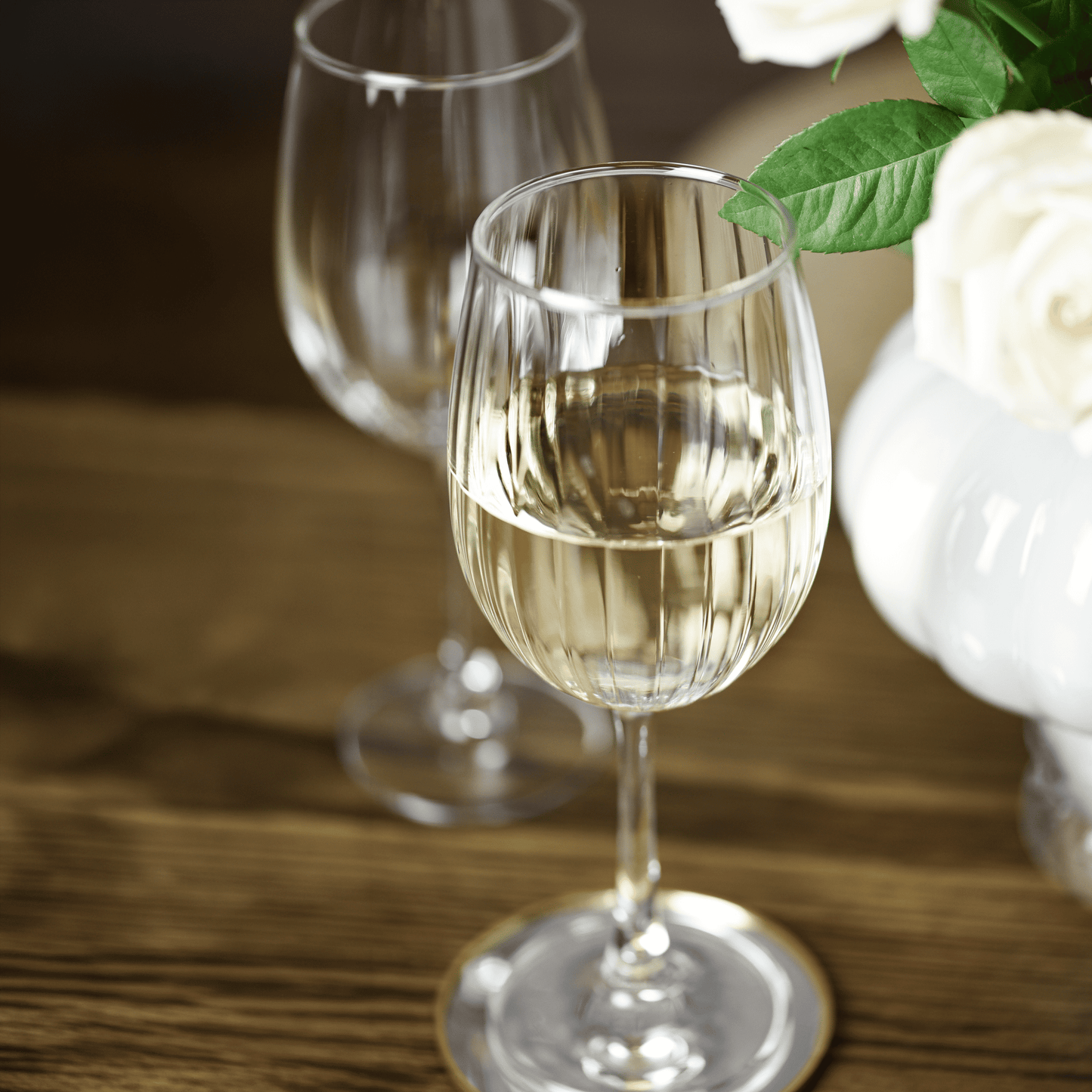 4er Set Weingläser 460 ml – Elegante geriffelte Gläser, hochwertiges Glas, spülmaschinengeeignet – Perfekt für Rotwein, Weißwein & stilvolle Anlässe