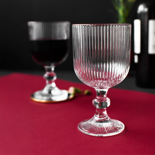 6 gerillte Weingläser aus Glas 370 ml Weinglas Set für Rotwein und Weißwein elegantes Design spülmaschinengeeignet