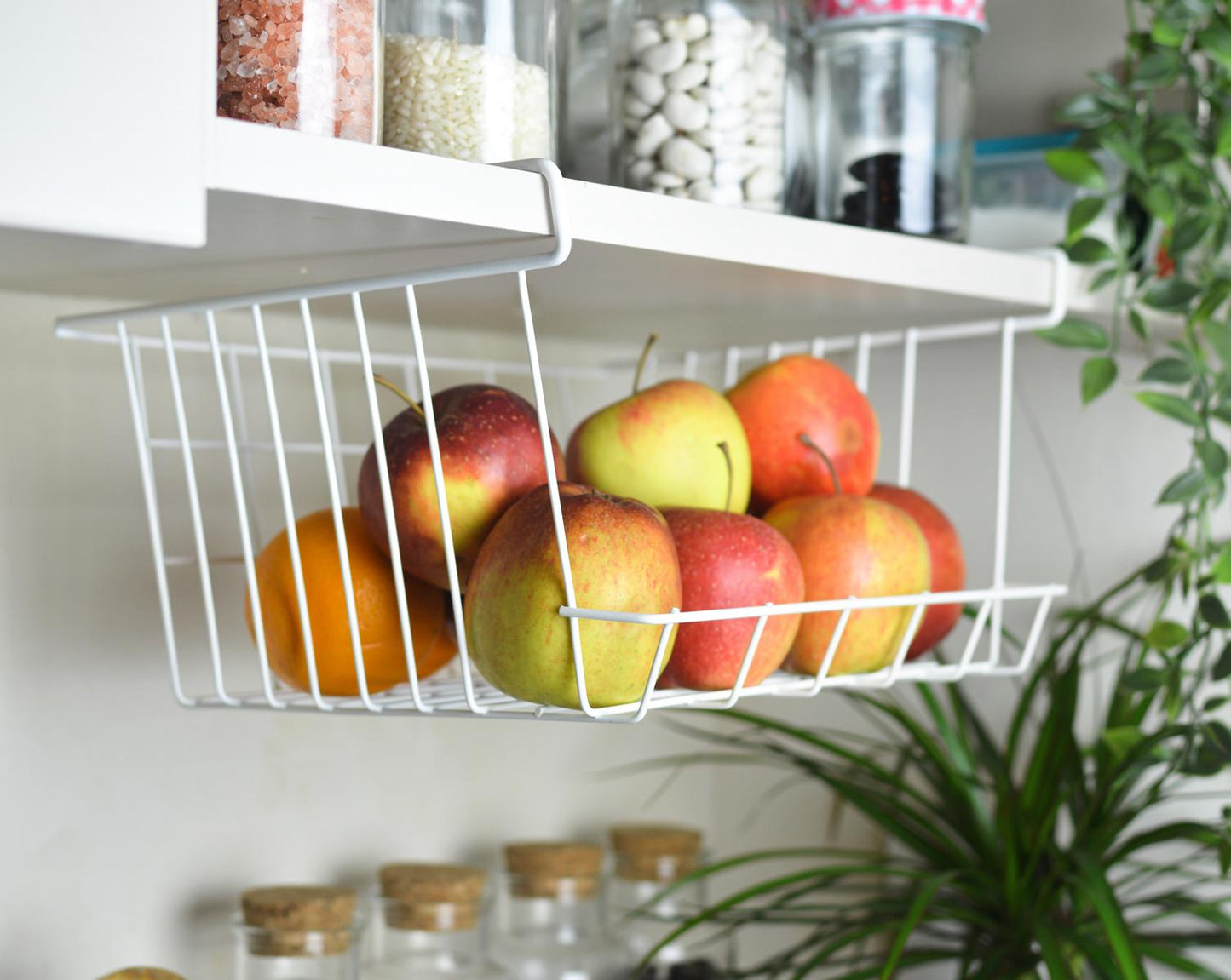 Hanging basket made of metal, cupboard basket, hanging basket, shelf basket, storage basket, wire basket, white
